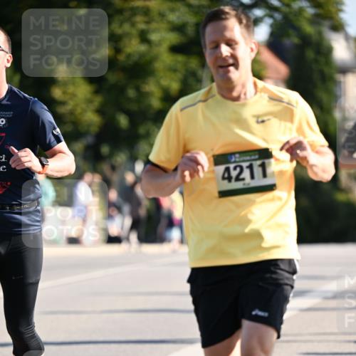 01.09.2024 - BARMER Alsterlauf Dr. Thomas Lammeyer http://msf.ph/oto/6893591 01.09.2024 09:27:58 Laufen 4211 meine-sportfotos.de