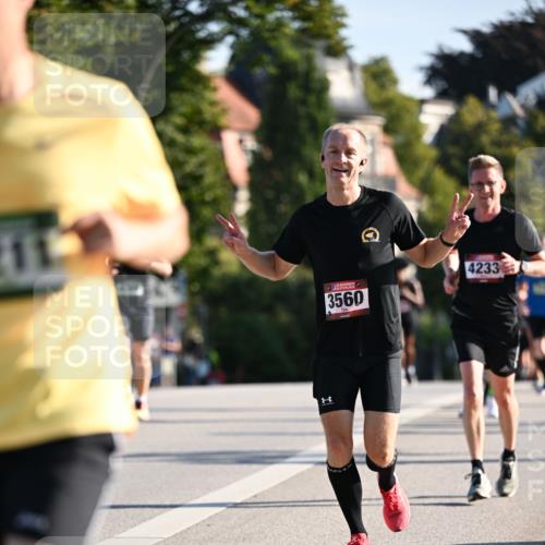 01.09.2024 - BARMER Alsterlauf Dr. Thomas Lammeyer http://msf.ph/oto/6893594 01.09.2024 09:27:59 Laufen 3560, 4233 meine-sportfotos.de