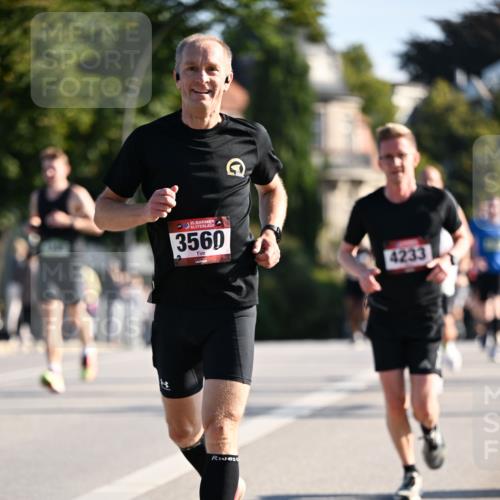 01.09.2024 - BARMER Alsterlauf Dr. Thomas Lammeyer http://msf.ph/oto/6893600 01.09.2024 09:28:00 Laufen 9, 35, 3560, 4233 meine-sportfotos.de