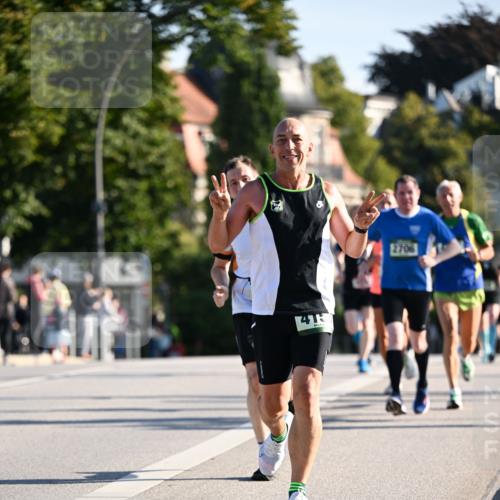 01.09.2024 - BARMER Alsterlauf Dr. Thomas Lammeyer http://msf.ph/oto/6893620 01.09.2024 09:28:03 Laufen 41, 2706 meine-sportfotos.de