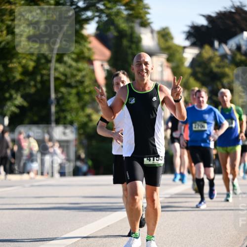 01.09.2024 - BARMER Alsterlauf Dr. Thomas Lammeyer http://msf.ph/oto/6893621 01.09.2024 09:28:03 Laufen 2706, 10 meine-sportfotos.de