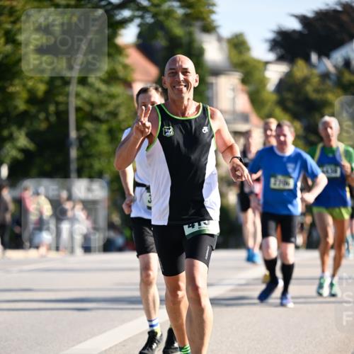 01.09.2024 - BARMER Alsterlauf Dr. Thomas Lammeyer http://msf.ph/oto/6893624 01.09.2024 09:28:03 Laufen 415 meine-sportfotos.de
