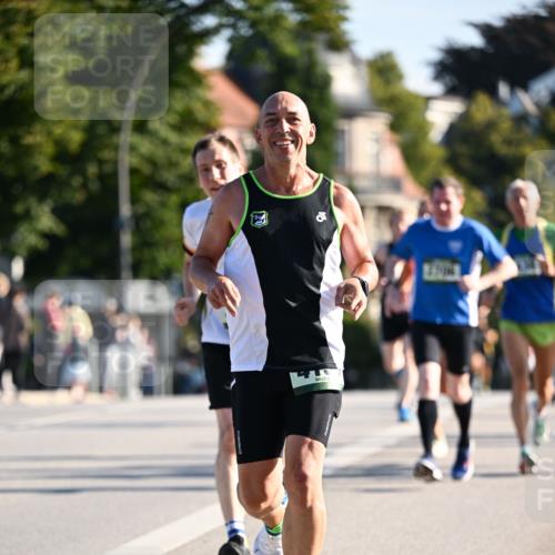 01.09.2024 - BARMER Alsterlauf Dr. Thomas Lammeyer http://msf.ph/oto/6893627 01.09.2024 09:28:03 Laufen  meine-sportfotos.de