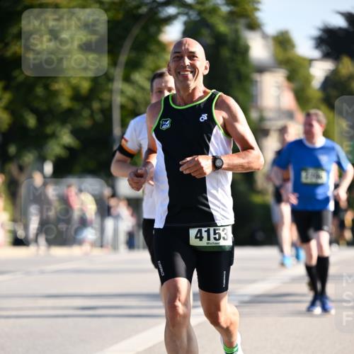 01.09.2024 - BARMER Alsterlauf Dr. Thomas Lammeyer http://msf.ph/oto/6893629 01.09.2024 09:28:04 Laufen 4153 meine-sportfotos.de