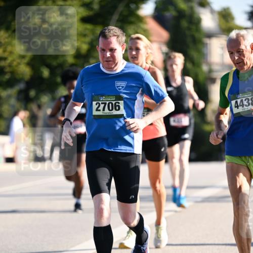01.09.2024 - BARMER Alsterlauf Dr. Thomas Lammeyer http://msf.ph/oto/6893635 01.09.2024 09:28:06 Laufen 135, 2706, 35, 4438 meine-sportfotos.de