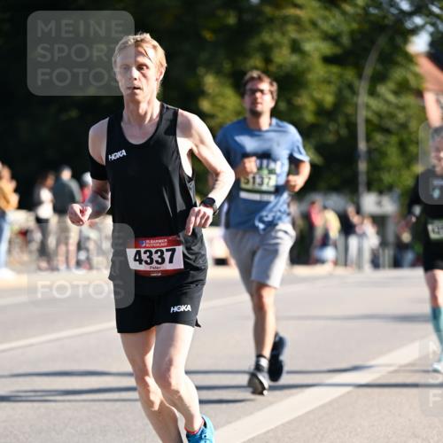 01.09.2024 - BARMER Alsterlauf Dr. Thomas Lammeyer http://msf.ph/oto/6893649 01.09.2024 09:28:09 Laufen 135, 4337, 51370 meine-sportfotos.de