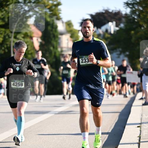 01.09.2024 - BARMER Alsterlauf Dr. Thomas Lammeyer http://msf.ph/oto/6893651 01.09.2024 09:28:10 Laufen 4259, 233 meine-sportfotos.de