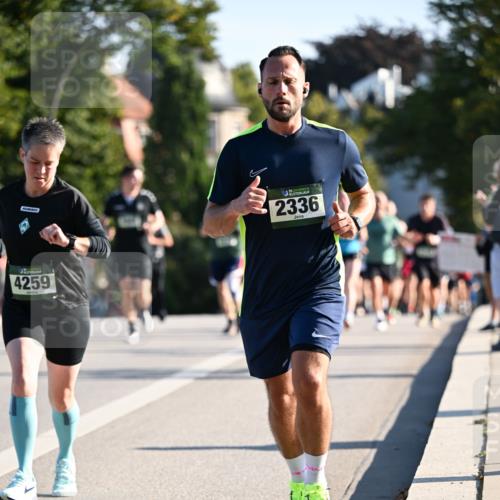 01.09.2024 - BARMER Alsterlauf Dr. Thomas Lammeyer http://msf.ph/oto/6893653 01.09.2024 09:28:10 Laufen 4259, 35, 2336 meine-sportfotos.de