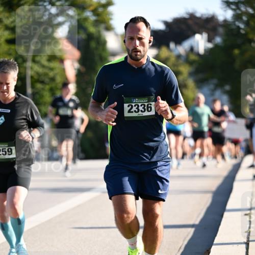 01.09.2024 - BARMER Alsterlauf Dr. Thomas Lammeyer http://msf.ph/oto/6893655 01.09.2024 09:28:10 Laufen 259, 35, 2336 meine-sportfotos.de