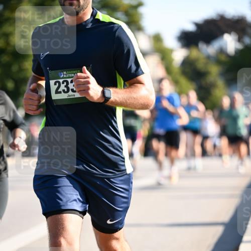 01.09.2024 - BARMER Alsterlauf Dr. Thomas Lammeyer http://msf.ph/oto/6893663 01.09.2024 09:28:11 Laufen 35, 233 meine-sportfotos.de