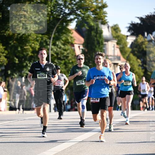 01.09.2024 - BARMER Alsterlauf Dr. Thomas Lammeyer http://msf.ph/oto/6893664 01.09.2024 09:28:12 Laufen 4064, 4316, 4876, 3629, 1241 meine-sportfotos.de