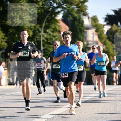 01.09.2024 - BARMER Alsterlauf Dr. Thomas Lammeyer http://msf.ph/oto/6893669 01.09.2024 09:28:13 Laufen 4064, 4314, 4876, 3629, 207 meine-sportfotos.de