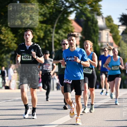 01.09.2024 - BARMER Alsterlauf Dr. Thomas Lammeyer http://msf.ph/oto/6893671 01.09.2024 09:28:13 Laufen 4064, 1241, 8207 meine-sportfotos.de