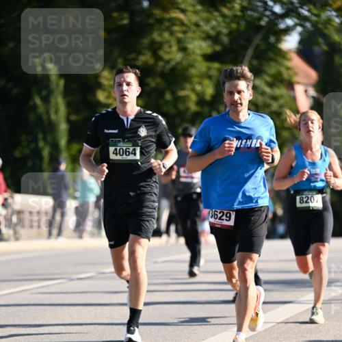 01.09.2024 - BARMER Alsterlauf Dr. Thomas Lammeyer http://msf.ph/oto/6893677 01.09.2024 09:28:14 Laufen 4064, 8207, 3629 meine-sportfotos.de