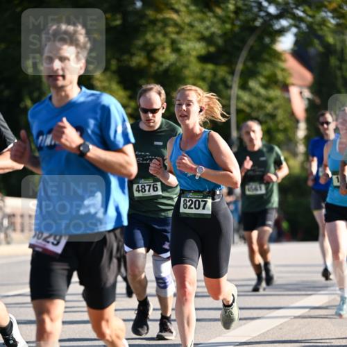 01.09.2024 - BARMER Alsterlauf Dr. Thomas Lammeyer http://msf.ph/oto/6893682 01.09.2024 09:28:15 Laufen 029, 4876, 8207, 1561 meine-sportfotos.de