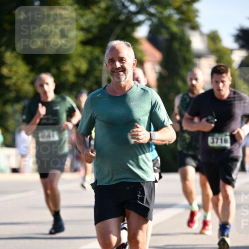 01.09.2024 - BARMER Alsterlauf Dr. Thomas Lammeyer http://msf.ph/oto/6893692 01.09.2024 09:28:16 Laufen 3716 meine-sportfotos.de