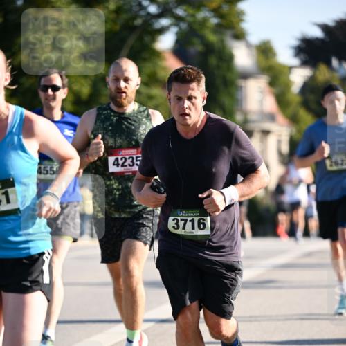01.09.2024 - BARMER Alsterlauf Dr. Thomas Lammeyer http://msf.ph/oto/6893698 01.09.2024 09:28:17 Laufen 455, 4235, 35, 3716, 2623 meine-sportfotos.de