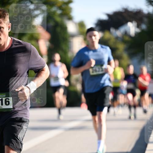 01.09.2024 - BARMER Alsterlauf Dr. Thomas Lammeyer http://msf.ph/oto/6893699 01.09.2024 09:28:18 Laufen 16 meine-sportfotos.de
