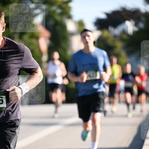 01.09.2024 - BARMER Alsterlauf Dr. Thomas Lammeyer http://msf.ph/oto/6893700 01.09.2024 09:28:18 Laufen  meine-sportfotos.de