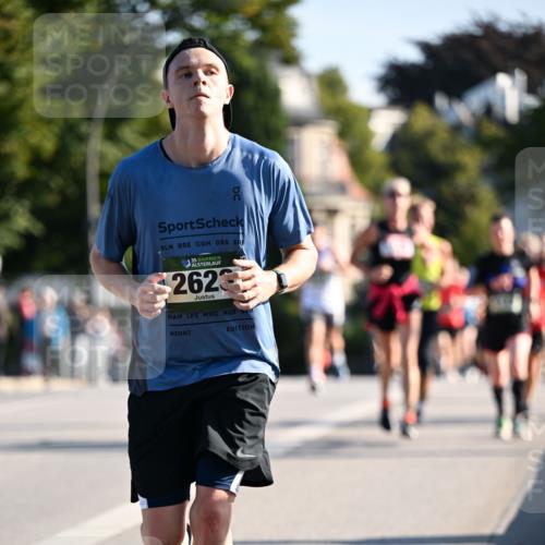 01.09.2024 - BARMER Alsterlauf Dr. Thomas Lammeyer http://msf.ph/oto/6893706 01.09.2024 09:28:19 Laufen 06, 35, 2623 meine-sportfotos.de