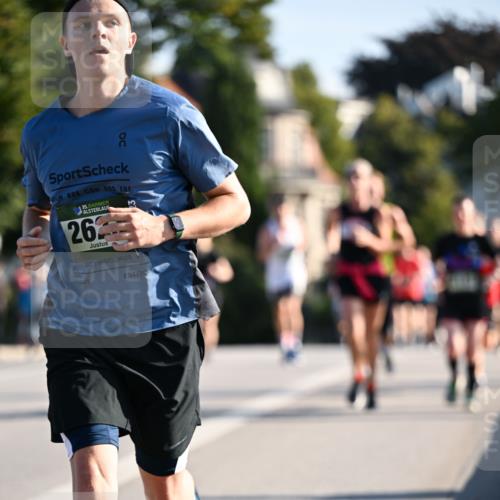 01.09.2024 - BARMER Alsterlauf Dr. Thomas Lammeyer http://msf.ph/oto/6893709 01.09.2024 09:28:19 Laufen 00, 262 meine-sportfotos.de