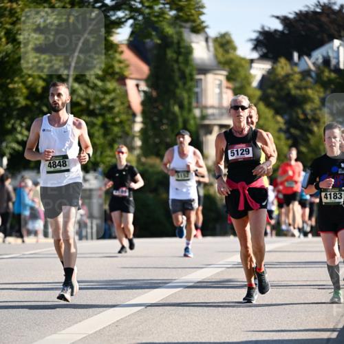 01.09.2024 - BARMER Alsterlauf Dr. Thomas Lammeyer http://msf.ph/oto/6893715 01.09.2024 09:28:20 Laufen 4848, 5152, 5129, 10, 4183 meine-sportfotos.de