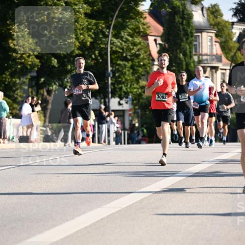 01.09.2024 - BARMER Alsterlauf Dr. Thomas Lammeyer http://msf.ph/oto/6893745 01.09.2024 09:28:26 Laufen 2717, 3082, 3730, 4565, 333 meine-sportfotos.de