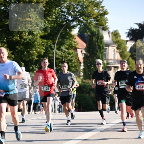 01.09.2024 - BARMER Alsterlauf Dr. Thomas Lammeyer http://msf.ph/oto/6893757 01.09.2024 09:28:30 Laufen 65, 4289, 13, 4126, 3583, 3583, 2168, 22, 4001, 4545 meine-sportfotos.de