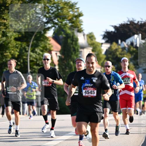 01.09.2024 - BARMER Alsterlauf Dr. Thomas Lammeyer http://msf.ph/oto/6893762 01.09.2024 09:28:31 Laufen 35, 3583, 4832, 216, 4545 meine-sportfotos.de