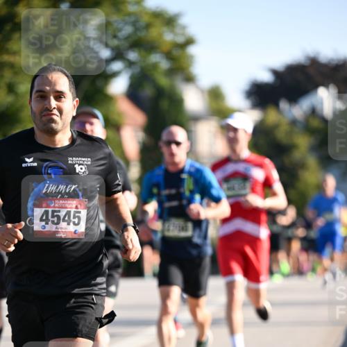 01.09.2024 - BARMER Alsterlauf Dr. Thomas Lammeyer http://msf.ph/oto/6893770 01.09.2024 09:28:33 Laufen 29, 19, 35, 4545 meine-sportfotos.de