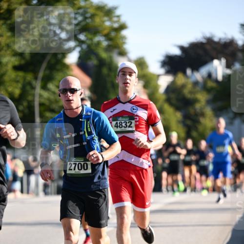 01.09.2024 - BARMER Alsterlauf Dr. Thomas Lammeyer http://msf.ph/oto/6893773 01.09.2024 09:28:33 Laufen 135, 2700, 4832 meine-sportfotos.de