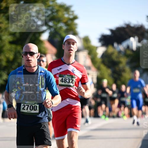 01.09.2024 - BARMER Alsterlauf Dr. Thomas Lammeyer http://msf.ph/oto/6893776 01.09.2024 09:28:34 Laufen 1635, 2700, 4832 meine-sportfotos.de