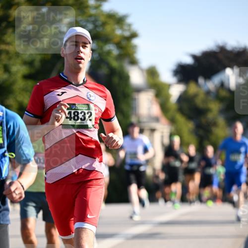 01.09.2024 - BARMER Alsterlauf Dr. Thomas Lammeyer http://msf.ph/oto/6893780 01.09.2024 09:28:34 Laufen 35, 4832 meine-sportfotos.de