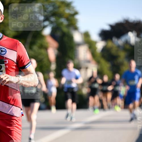01.09.2024 - BARMER Alsterlauf Dr. Thomas Lammeyer http://msf.ph/oto/6893785 01.09.2024 09:28:35 Laufen  meine-sportfotos.de