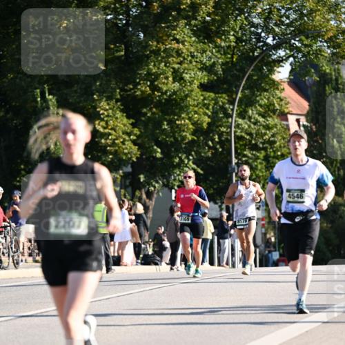 01.09.2024 - BARMER Alsterlauf Dr. Thomas Lammeyer http://msf.ph/oto/6893791 01.09.2024 09:28:36 Laufen 2207, 8169, 8176, 4546 meine-sportfotos.de