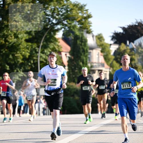 01.09.2024 - BARMER Alsterlauf Dr. Thomas Lammeyer http://msf.ph/oto/6893793 01.09.2024 09:28:37 Laufen 546, 3892, 3112, 17 meine-sportfotos.de