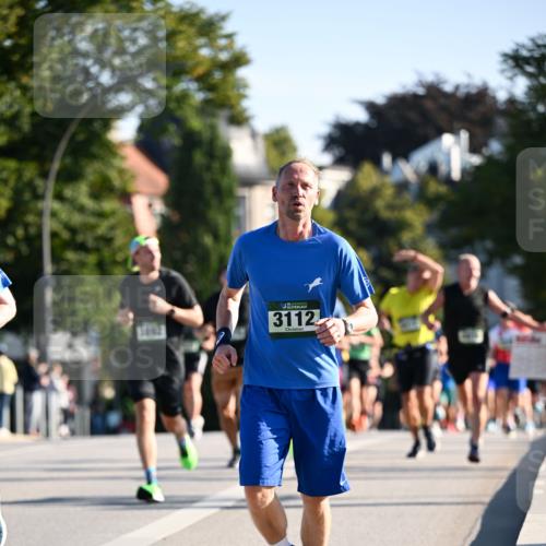 01.09.2024 - BARMER Alsterlauf Dr. Thomas Lammeyer http://msf.ph/oto/6893801 01.09.2024 09:28:38 Laufen 3112 meine-sportfotos.de