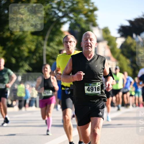 01.09.2024 - BARMER Alsterlauf Dr. Thomas Lammeyer http://msf.ph/oto/6893825 01.09.2024 09:28:43 Laufen 35, 4916 meine-sportfotos.de
