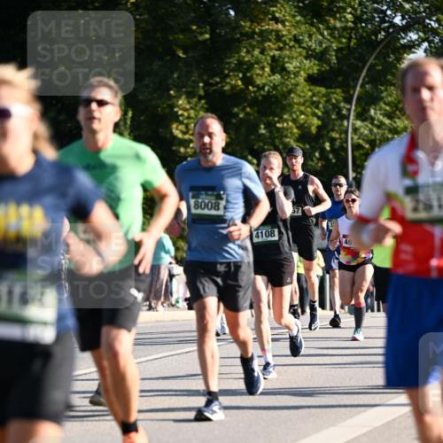 01.09.2024 - BARMER Alsterlauf Dr. Thomas Lammeyer http://msf.ph/oto/6893850 01.09.2024 09:28:47 Laufen 180, 8008, 4108, 57, 49, 201 meine-sportfotos.de