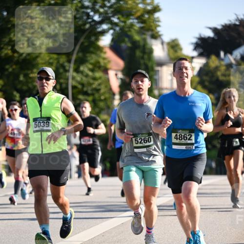 01.09.2024 - BARMER Alsterlauf Dr. Thomas Lammeyer http://msf.ph/oto/6893854 01.09.2024 09:28:48 Laufen 5039, 1056, 5260, 5260, 4862, 4862 meine-sportfotos.de