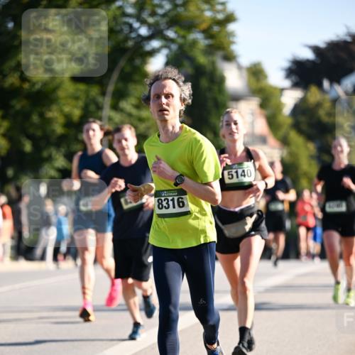 01.09.2024 - BARMER Alsterlauf Dr. Thomas Lammeyer http://msf.ph/oto/6893895 01.09.2024 09:28:55 Laufen 135, 8316, 6, 5140 meine-sportfotos.de