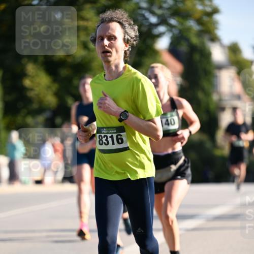 01.09.2024 - BARMER Alsterlauf Dr. Thomas Lammeyer http://msf.ph/oto/6893902 01.09.2024 09:28:55 Laufen 135, 8316, 140, 6 meine-sportfotos.de