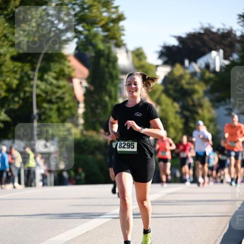01.09.2024 - BARMER Alsterlauf Dr. Thomas Lammeyer http://msf.ph/oto/6893907 01.09.2024 09:28:57 Laufen 8295 meine-sportfotos.de