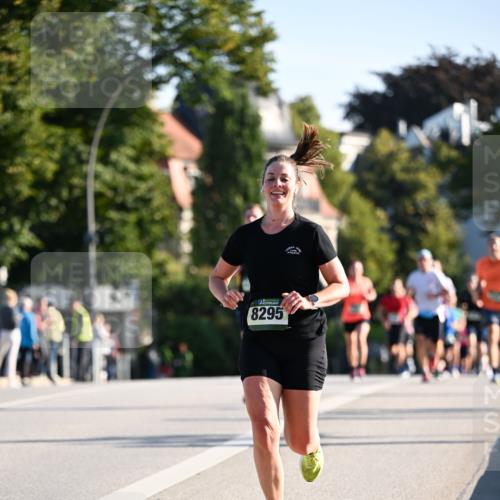01.09.2024 - BARMER Alsterlauf Dr. Thomas Lammeyer http://msf.ph/oto/6893908 01.09.2024 09:28:57 Laufen 8295 meine-sportfotos.de