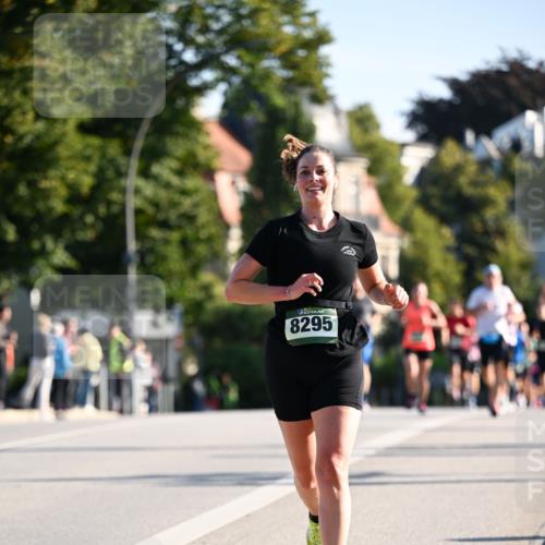 01.09.2024 - BARMER Alsterlauf Dr. Thomas Lammeyer http://msf.ph/oto/6893912 01.09.2024 09:28:57 Laufen 8295 meine-sportfotos.de