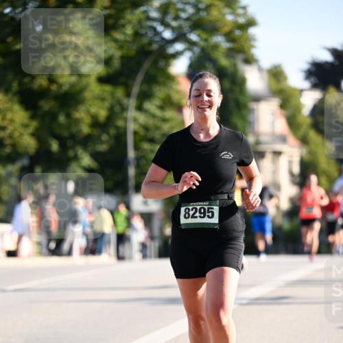01.09.2024 - BARMER Alsterlauf Dr. Thomas Lammeyer http://msf.ph/oto/6893916 01.09.2024 09:28:58 Laufen 8295 meine-sportfotos.de