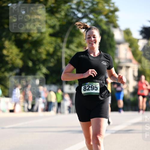 01.09.2024 - BARMER Alsterlauf Dr. Thomas Lammeyer http://msf.ph/oto/6893917 01.09.2024 09:28:58 Laufen 135, 8295 meine-sportfotos.de
