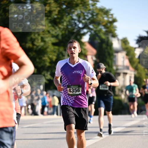 01.09.2024 - BARMER Alsterlauf Dr. Thomas Lammeyer http://msf.ph/oto/6893940 01.09.2024 09:29:05 Laufen 4356 meine-sportfotos.de