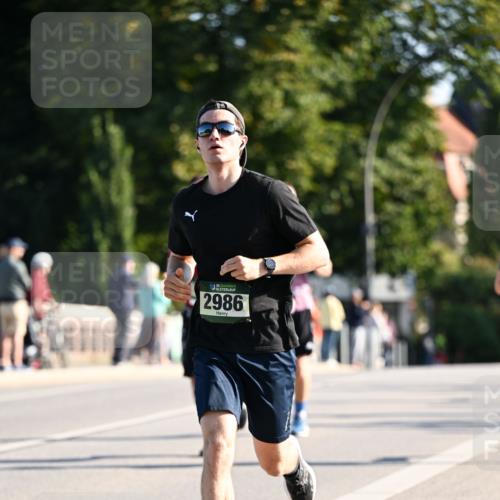 01.09.2024 - BARMER Alsterlauf Dr. Thomas Lammeyer http://msf.ph/oto/6893955 01.09.2024 09:29:07 Laufen 135, 2986 meine-sportfotos.de