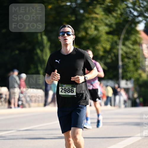 01.09.2024 - BARMER Alsterlauf Dr. Thomas Lammeyer http://msf.ph/oto/6893956 01.09.2024 09:29:07 Laufen 35, 2986 meine-sportfotos.de